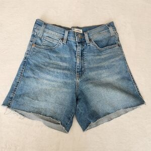 LEVIS Heitage High Rise Shorts Women 6 (W 28)
